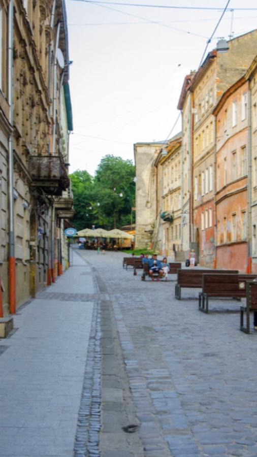 Уютная Квартира В Центре Львова Екстериор снимка